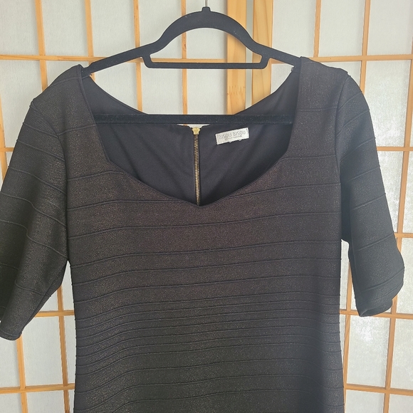 Bisou Bisou Black and Gold Dress - Picture 4 of 6